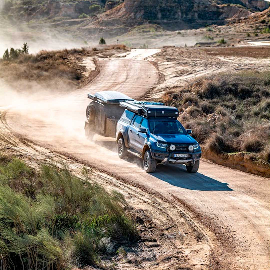 Probamos la experiencia de Dropcampers en el desierto de los Monegros